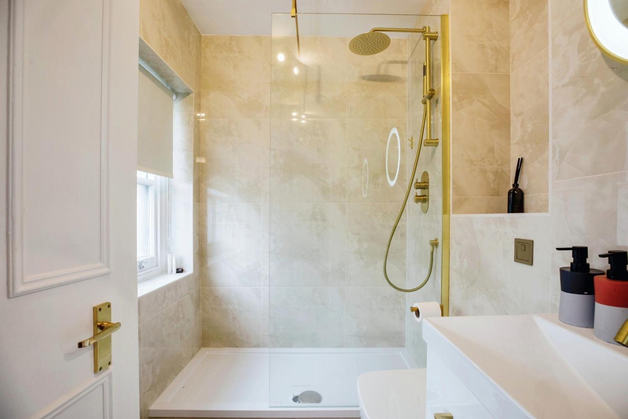 A Stunning Apartment In Paddington Londra Dış mekan fotoğraf